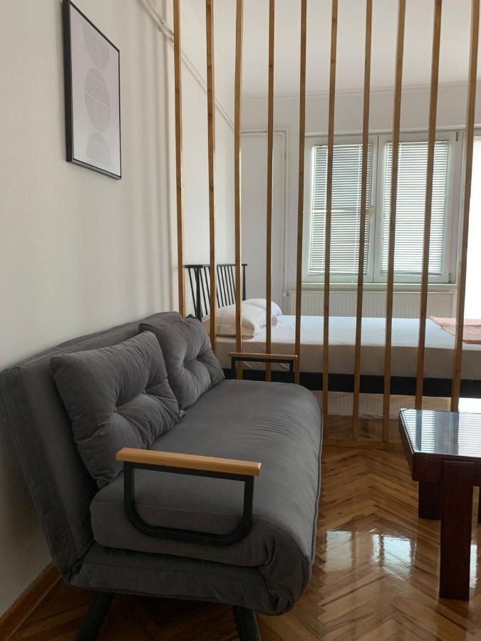Comfy Studio - 1 Minute Walk To Delta Planet Ni Екстериор снимка