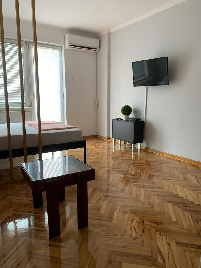 Comfy Studio - 1 Minute Walk To Delta Planet Ni Екстериор снимка
